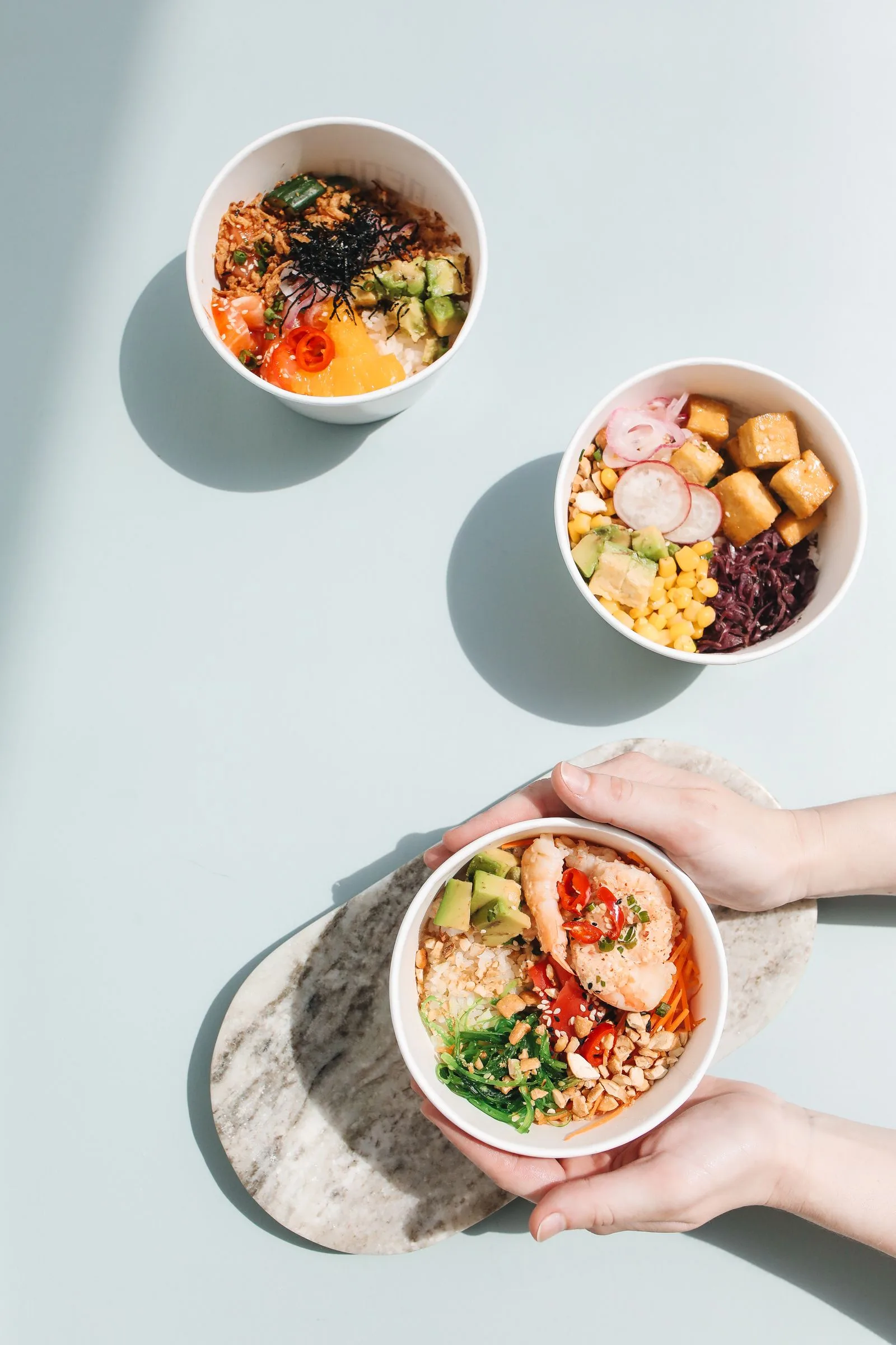 Poke bowl au saumon mariné
